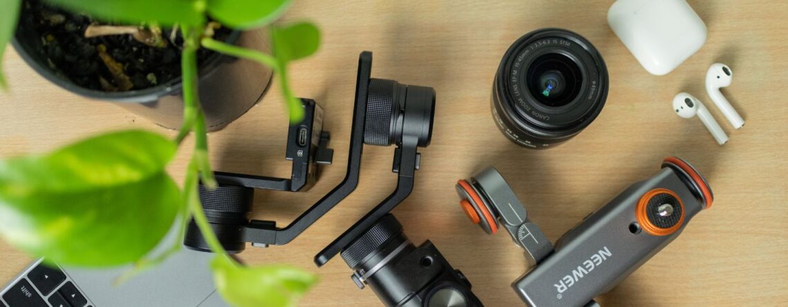 Latest Trends in Tech Accessories 2025